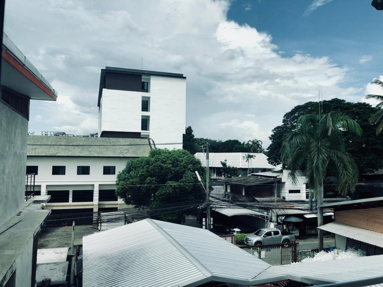 Lis Nimman Hotel Chiang Mai Exterior foto